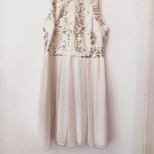 Junior's B. Darlin' size 9/10 white/cream dress with gold sequins